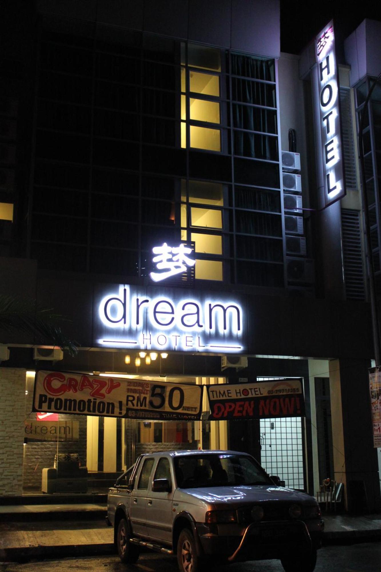 Dream Hotel Klang Exteriör bild